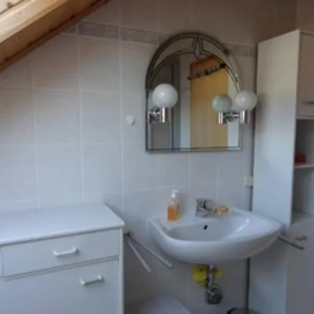 Gemutliche Dachgeschosswohnung Lägenhet *